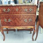 725 6385 CHEST OF DRAWERS